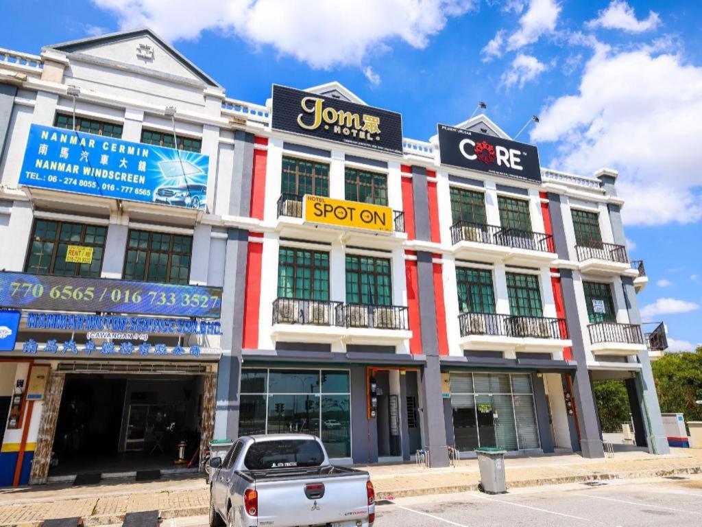 Spot On 90394 Jom Hotel Malacca Exterior foto